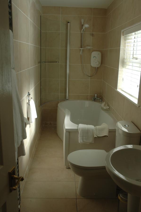 Moyvalley Hotel Self Catering Cottages Bagian luar foto