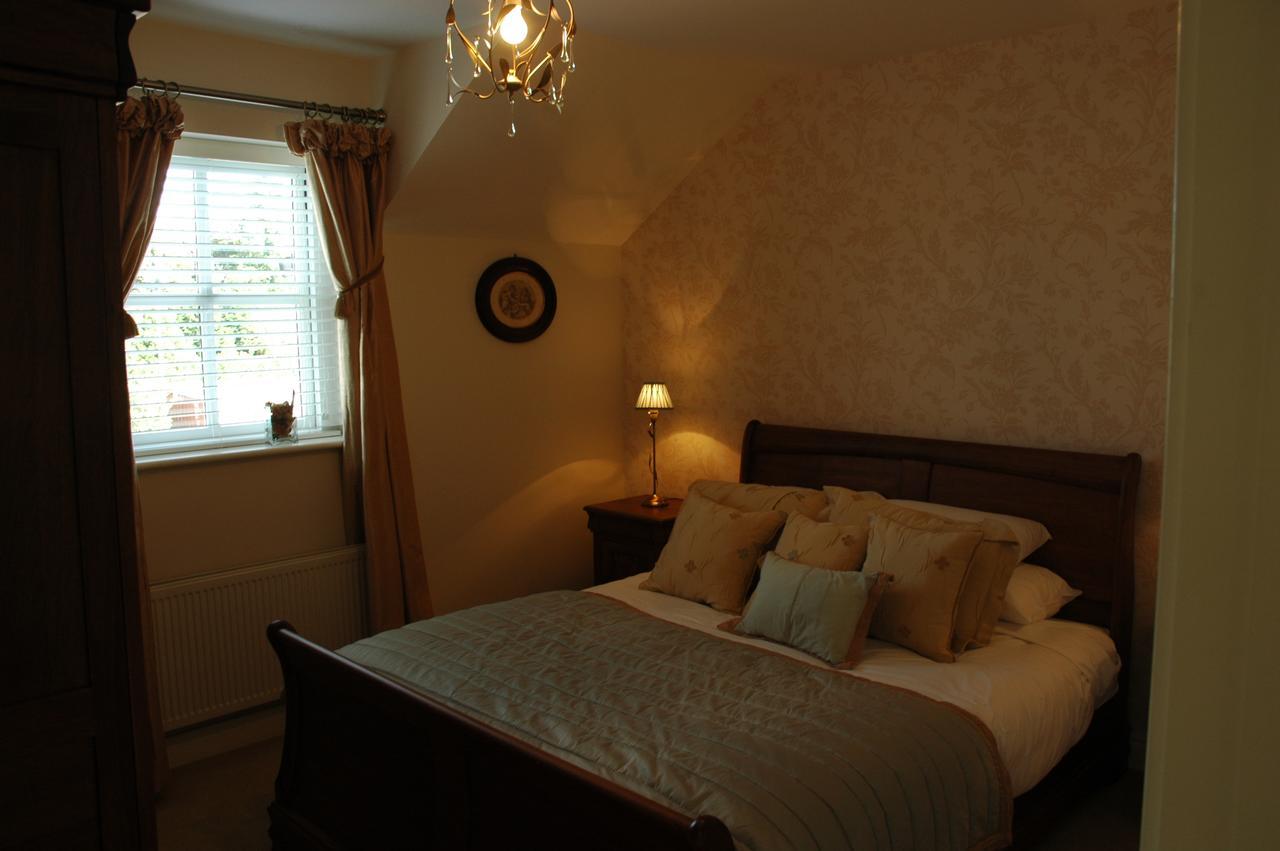 Moyvalley Hotel Self Catering Cottages Bagian luar foto