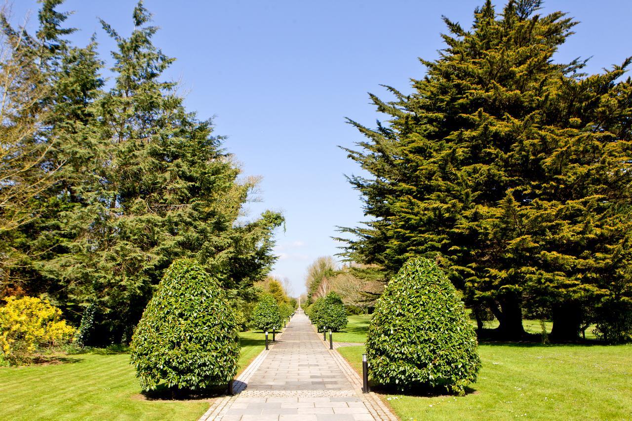Moyvalley Hotel Self Catering Cottages Bagian luar foto