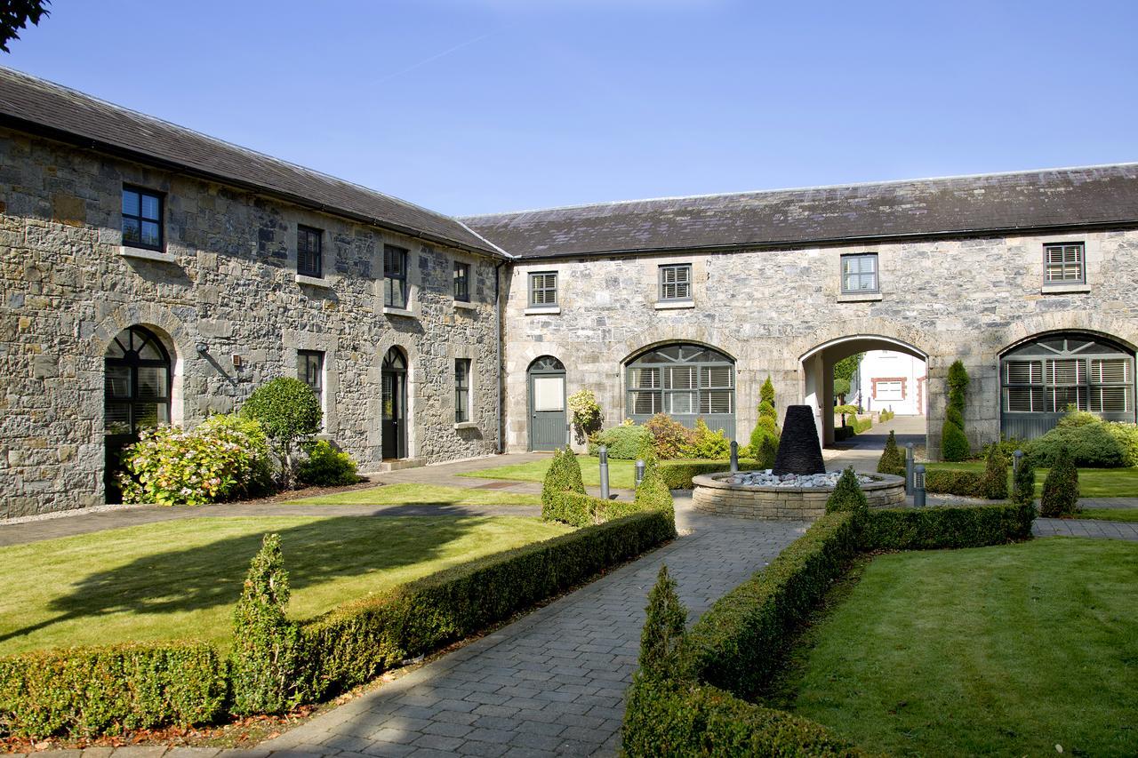 Moyvalley Hotel Self Catering Cottages Bagian luar foto