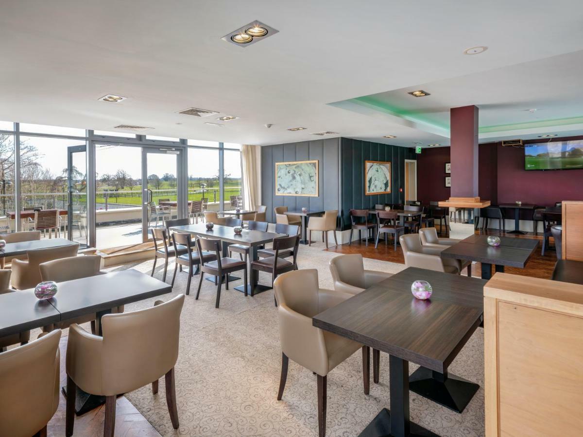 Moyvalley Hotel Self Catering Cottages Bagian luar foto