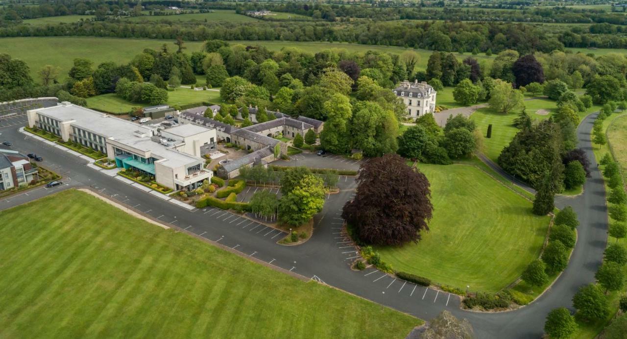 Moyvalley Hotel Self Catering Cottages Bagian luar foto